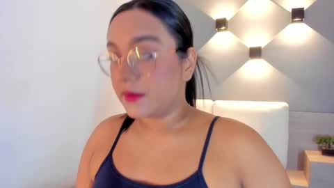 Ella online show from 10-27-25, 12:42