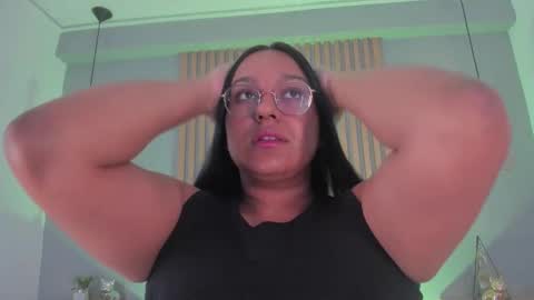 Ella online show from 12-17-25, 10:43