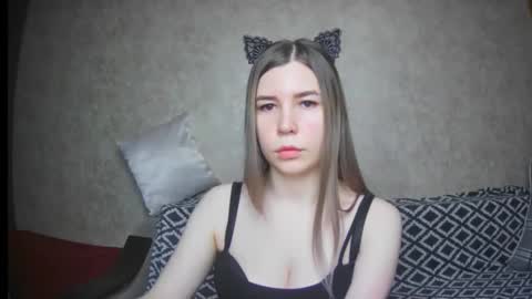 Snapshot of ellanuar chatting on 02-12-25, 07:23 EllaNuar online show from 02-12-25, 07:23