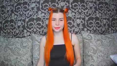 EllaNuar online show from 11-17-25, 02:50