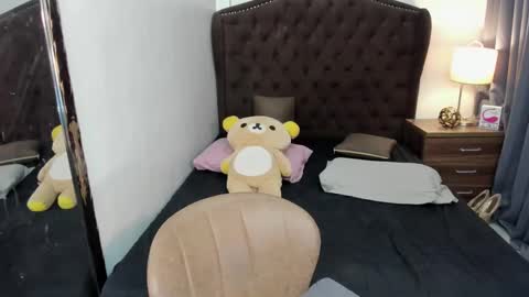 Snapshot of ellats_18 chatting on 01-23-25, 09:39 Sophia online show from 01-23-25, 09:39