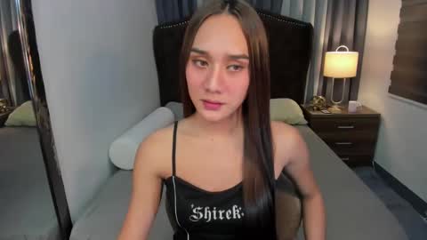 Snapshot of ellats_18 chatting on 02-11-25, 07:33 Sophia online show from 02-11-25, 07:33