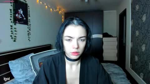 Luna online show from 10-29-25, 10:06