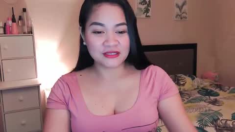 Snapshot of elleelle123 chatting on 12-10-24, 01:54 Ann online show from 12-10-24, 01:54