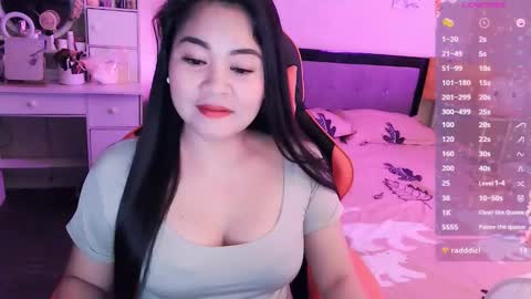 Snapshot of elleelle123 chatting on 09-24-25, 02:15 Ann online show from 09-24-25, 02:15