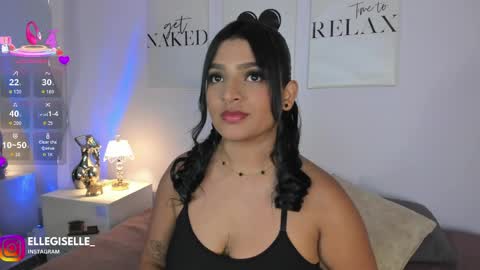 Snapshot of ellegisellee chatting on 05-07-26, 03:23 Yiss online show from 05-07-26, 03:23