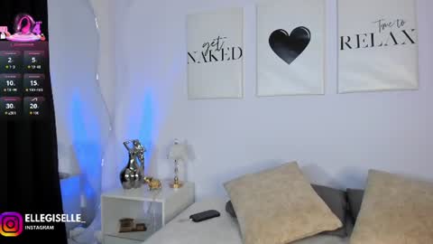 Snapshot of ellegisellee chatting on 07-08-26, 05:56 Yiss online show from 07-08-26, 05:56