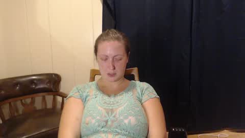 elle online show from 09-12-25, 10:26