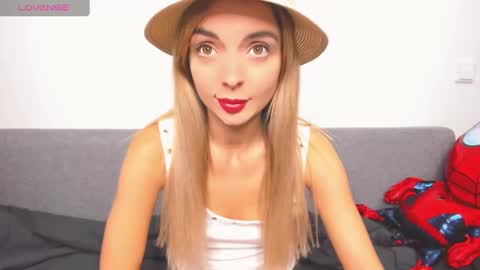 ellen_flow online show from 12-13-24, 08:26