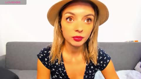 ellen_flow online show from 11-09-25, 09:57