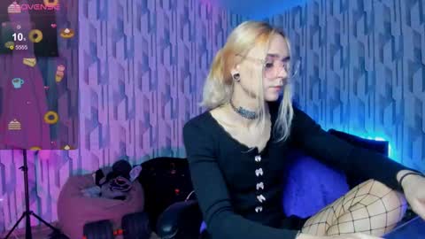 Ellie online show from 01-27-25, 12:16