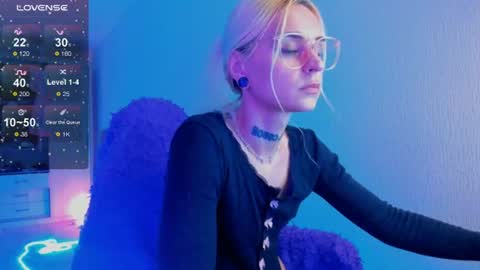 Ellie online show from 08-02-26, 03:21