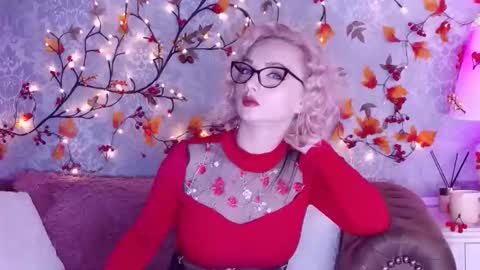 Snapshot of ellianareese chatting on 09-14-25, 02:11 Elliana online show from 09-14-25, 02:11