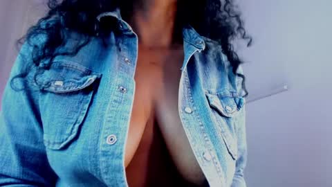  Ellie   online show from 01-30-25, 03:29