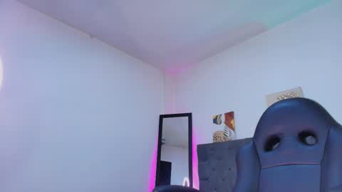  Ellie   online show from 09-11-25, 12:05