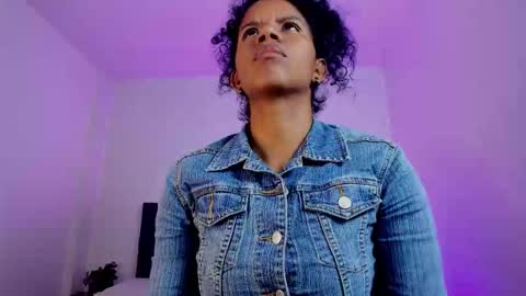  Ellie   online show from 11-06-25, 12:28