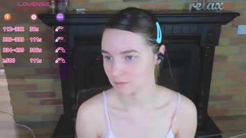 Snapshot of ellie_babyy chatting on 04-30-26, 07:58 Ellie online show from 04-30-26, 07:58