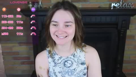 Snapshot of ellie_babyy chatting on 05-30-26, 08:22 Ellie online show from 05-30-26, 08:22