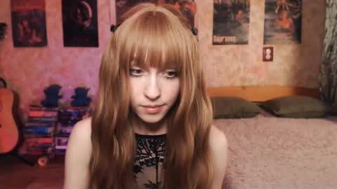 ellie_friendly online show from 10-28-25, 01:14