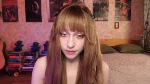 Snapshot of ellie_friendly chatting on 04-23-26, 10:23 ellie_friendly online show from 04-23-26, 10:23
