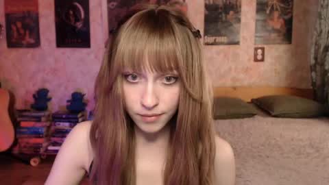 Snapshot of ellie_friendly chatting on 05-15-26, 12:23 ellie_friendly online show from 05-15-26, 12:23
