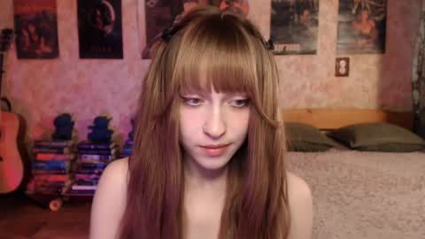 Snapshot of ellie_friendly chatting on 06-04-26, 12:27 ellie_friendly online show from 06-04-26, 12:27