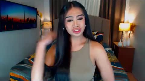 ellie online show from 01-12-25, 01:00