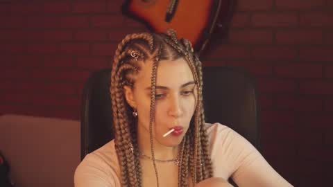 Snapshot of elliecutes chatting on 02-12-25, 08:59 elliecutes online show from 02-12-25, 08:59