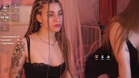 Snapshot of elliecutes chatting on 02-13-25, 03:14 elliecutes online show from 02-13-25, 03:14