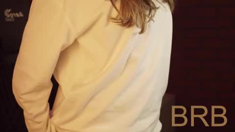 Snapshot of elliecutes chatting on 02-20-25, 11:31 elliecutes online show from 02-20-25, 11:31