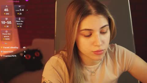 Snapshot of elliecutes chatting on 02-22-25, 11:24 elliecutes online show from 02-22-25, 11:24