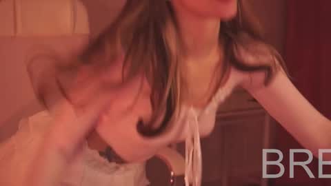 Snapshot of elliecutes chatting on 03-11-25, 04:43 elliecutes online show from 03-11-25, 04:43