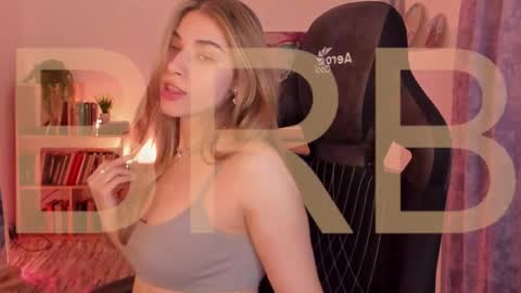 Snapshot of elliecutes chatting on 09-13-25, 09:20 elliecutes online show from 09-13-25, 09:20