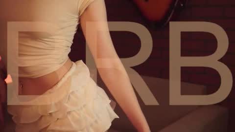 Snapshot of elliecutes chatting on 10-07-25, 05:37 elliecutes online show from 10-07-25, 05:37