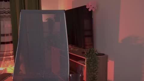 elliecutes online show from 05-29-26, 08:34