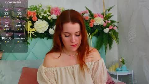 EllieLarson online show from 10-05-25, 05:11