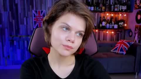 elliemurler online show from 10-14-25, 09:10