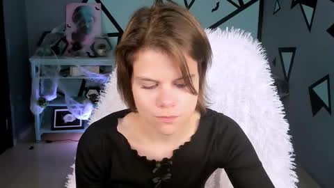 elliemurler online show from 10-18-25, 09:10