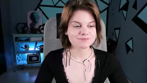 elliemurler online show from 11-20-25, 09:09