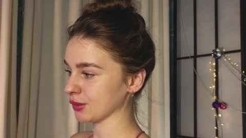 Snapshot of elliephant_ chatting on 12-29-24, 12:45 just Emily online show from 12-29-24, 12:45