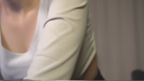 Snapshot of elliephant_ chatting on 01-07-25, 03:12 just Emily online show from 01-07-25, 03:12