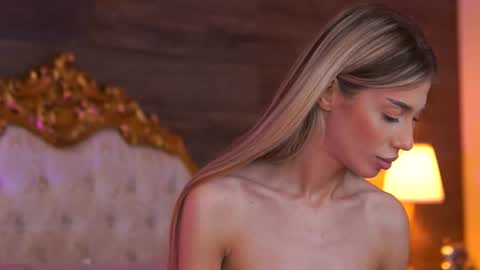 Ellie online show from 10-15-25, 08:58