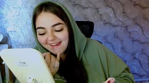 Ellie online show from 09-25-25, 06:50