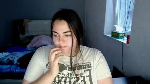 Ellie online show from 07-11-26, 03:20