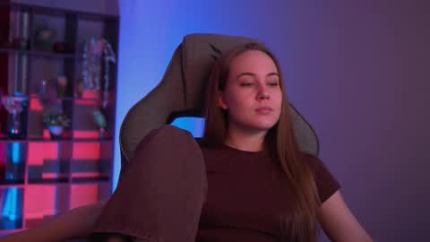 Elin online show from 01-15-26, 11:59