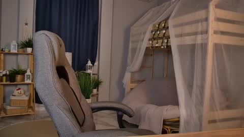 Snapshot of ellinvale chatting on 06-03-26, 10:51 Elin online show from 06-03-26, 10:51