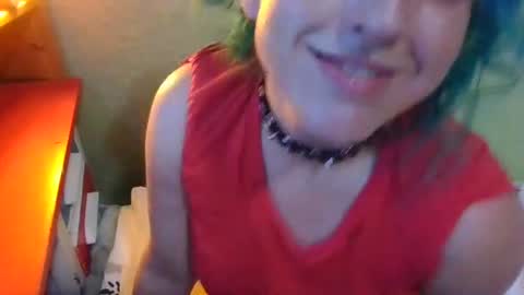 Snapshot of elliohh chatting on 05-16-26, 07:34 Elliohh online show from 05-16-26, 07:34