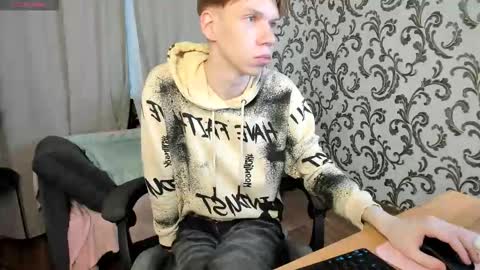 Snapshot of elliot_mars_ chatting on 10-14-25, 12:17 elliot_mars_ online show from 10-14-25, 12:17