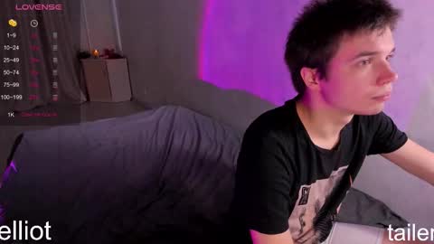 elliot_winki online show from 11-08-25, 10:59