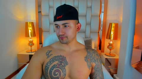 E L L I O T    V E L E Z online show from 12-05-24, 08:33